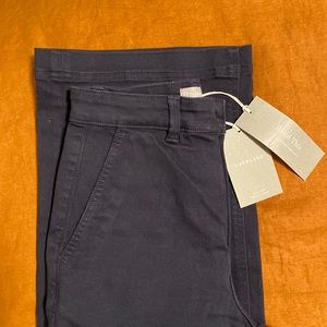 MOVING SALE! 
Unworn everlane navy crop pant